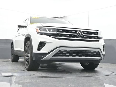 Used 2022 Volkswagen Atlas Cross Sport SE AWD/4WD image 25