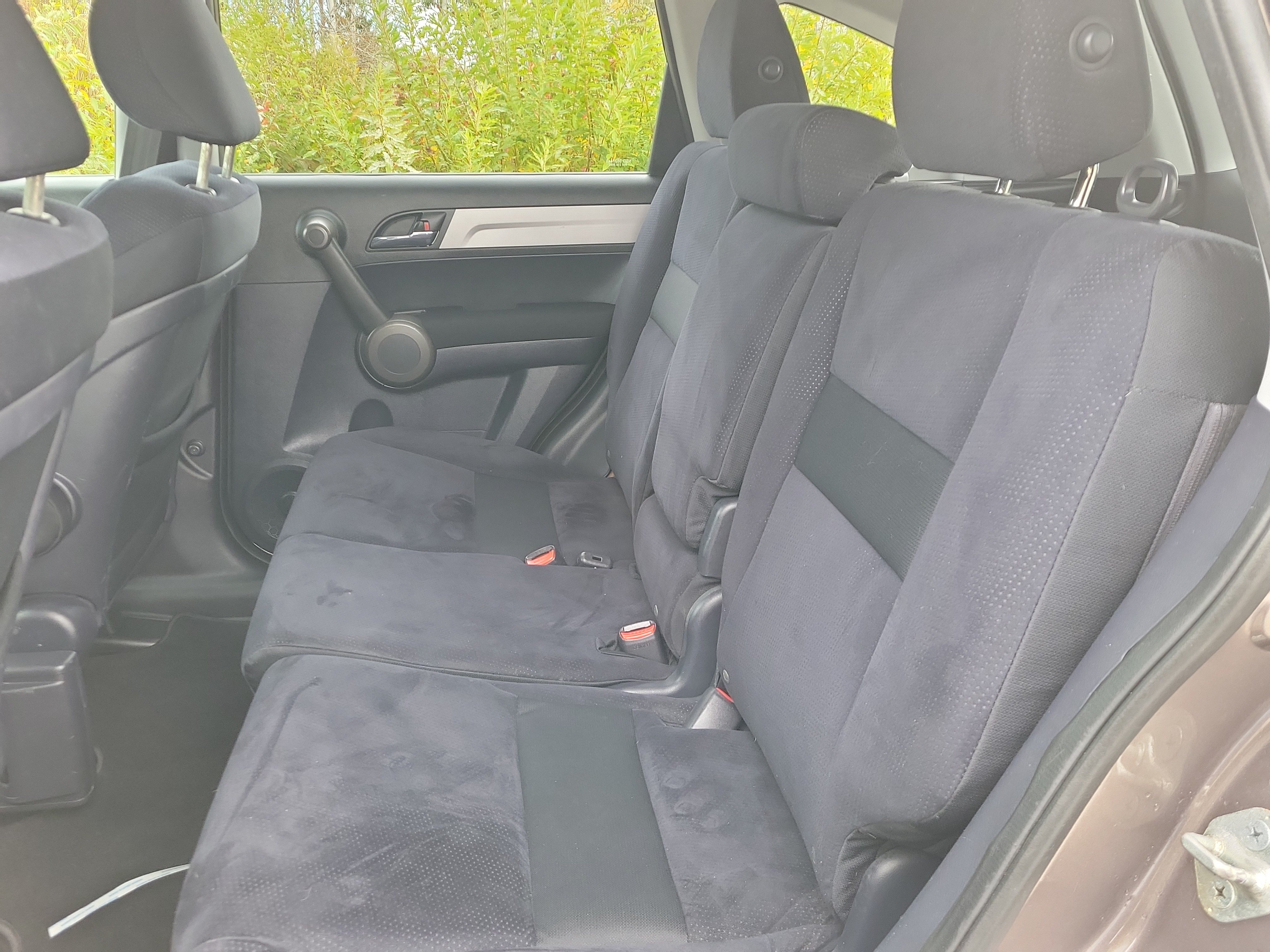 Used 2011 Honda CR-V EX image 16