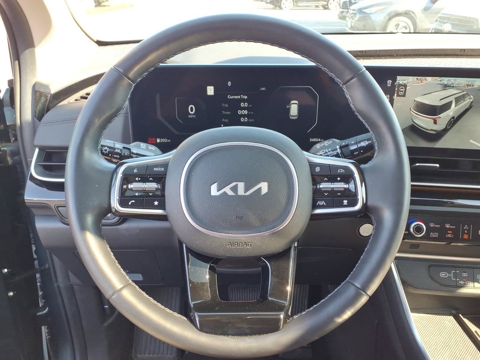 Used 2025 Kia Carnival SX Prestige FWD image 20