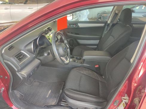 Used 2018 Subaru Outback 2.5i Premium AWD/4WD image 12