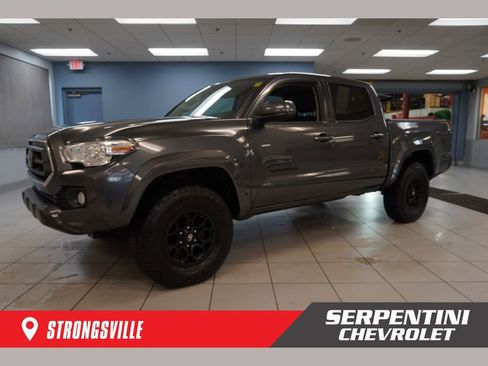 Used 2022 Toyota Tacoma SR5 AWD/4WD image 1