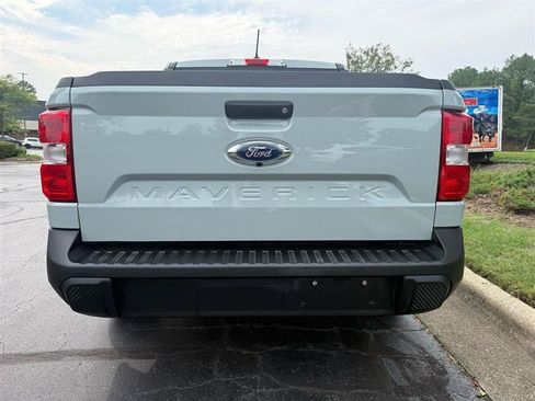 Used 2023 Ford Maverick XL FWD image 4