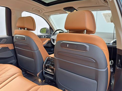 Used 2023 BMW X7 xDrive40i w/ Executive Package AWD/4WD image 43