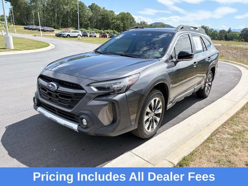 Used 2023 Subaru Outback Limited AWD/4WD image 3