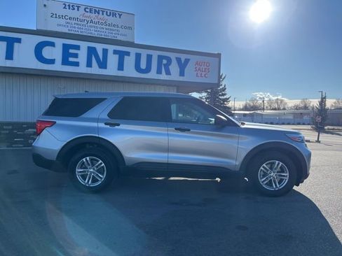 Used 2022 Ford Explorer 4WD w/ Class IV Trailer Tow Package image 14