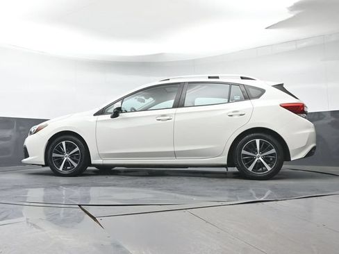 Used 2022 Subaru Impreza 2.0i Premium AWD/4WD image 32