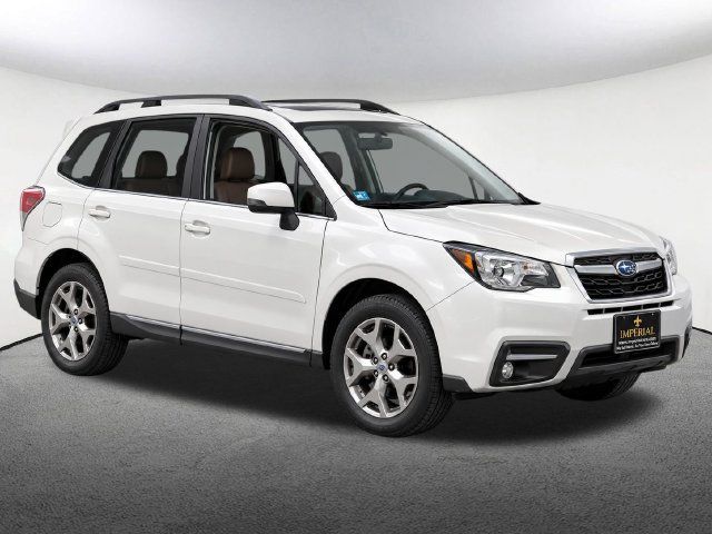 Used 2018 Subaru Forester 2.5i Touring AWD/4WD image 2