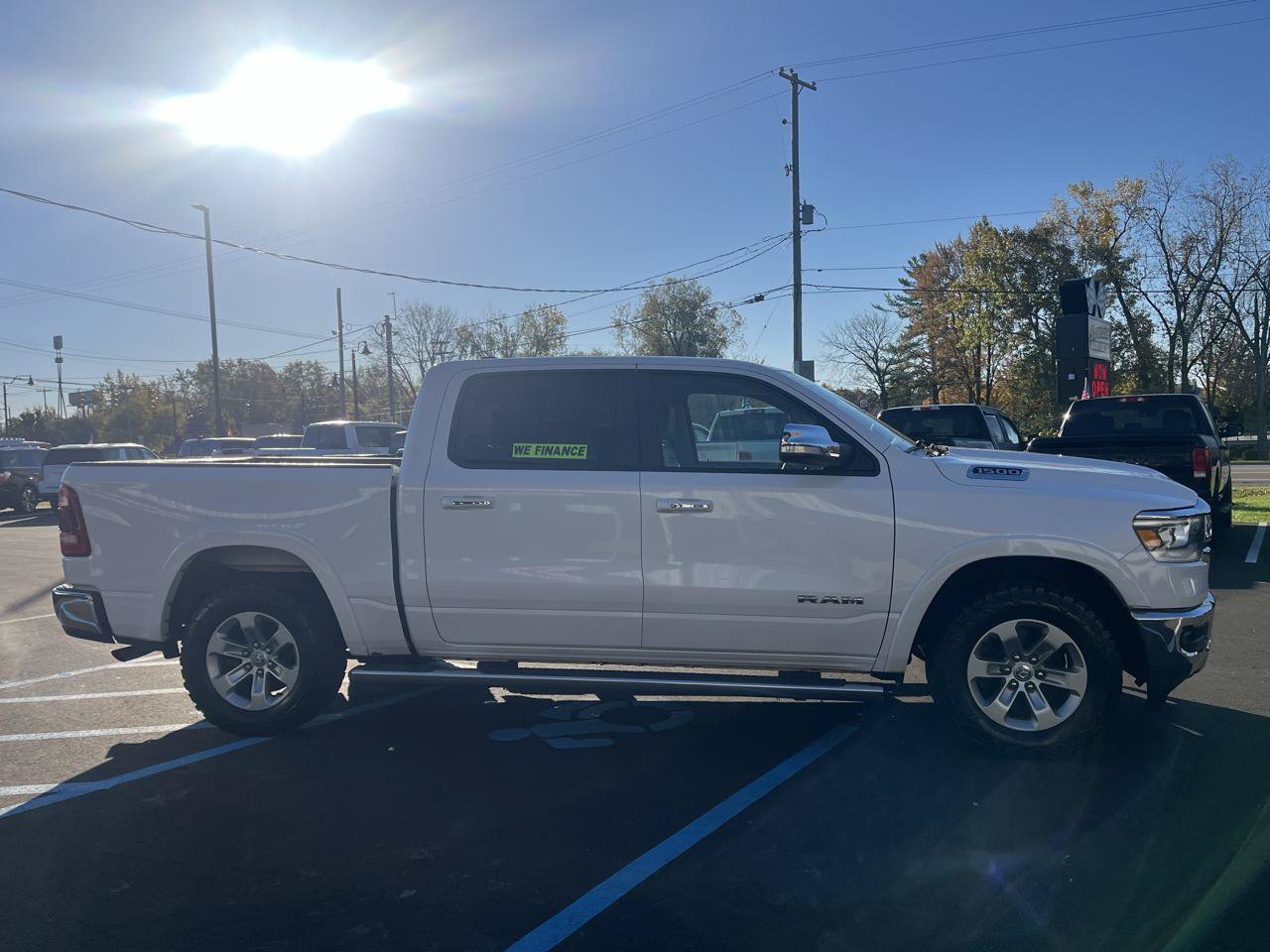 Used 2019 RAM 1500 Laramie AWD/4WD image 4
