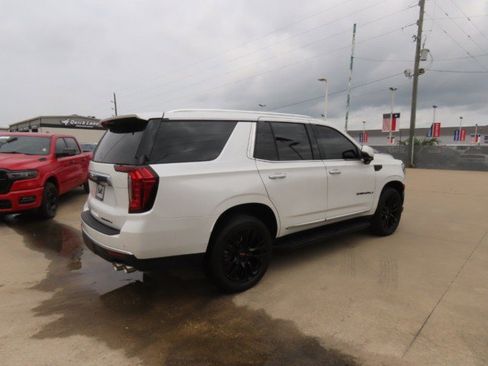 Used 2023 GMC Yukon Denali w/ LPO, Floor Liner Package AWD/4WD image 9