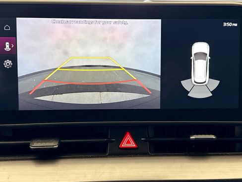 Used 2025 Kia Sportage EX image 10