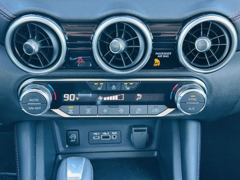 Used 2024 Nissan Sentra SR w/ SR Premium Package image 23