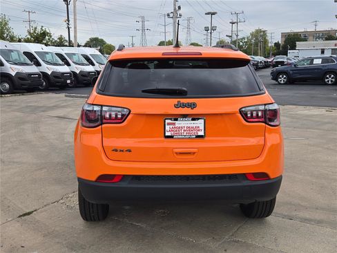 New 2026 Jeep Compass Latitude image 15