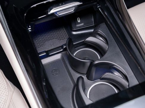 Certified 2026 Mercedes-Benz GLC 300 image 23