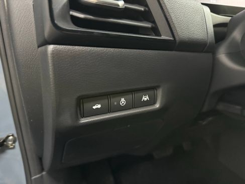 Used 2026 Nissan Sentra SR w/ SR Premium Package FWD image 24