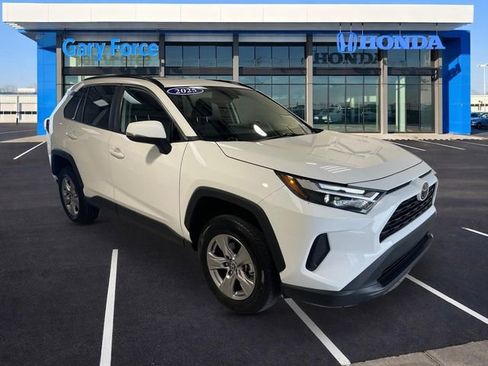 Used 2025 Toyota RAV4 XLE FWD image 1