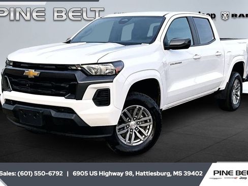 Used 2024 Chevrolet Colorado LT image 10
