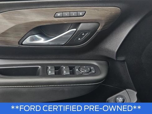 Used 2024 GMC Terrain Denali w/ Denali Premium Package image 31