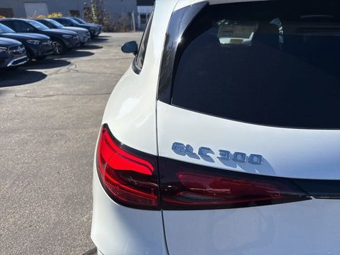 New 2026 Mercedes-Benz GLC 300 4MATIC image 7