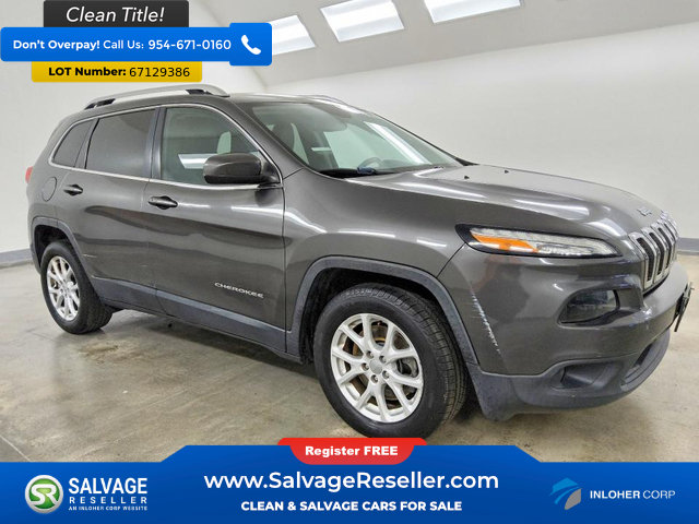 Used 2018 Jeep Cherokee Latitude Plus w/ Cold Weather Group FWD image 5