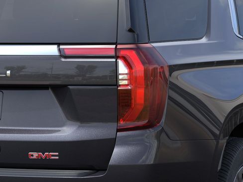 New 2026 GMC Yukon Denali w/ Advanced Technology Package AWD/4WD image 11