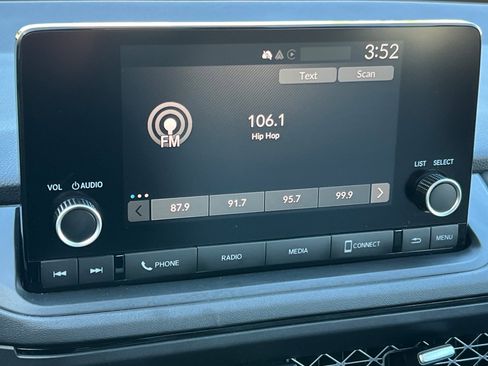 Used 2023 Honda Accord EX image 19