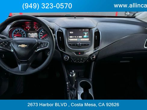 Used 2017 Chevrolet Cruze LT w/ Convenience Package image 10