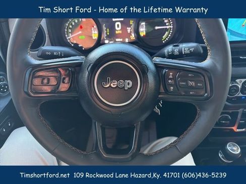 Used 2024 Jeep Wrangler Unlimited w/ Convenience Group image 17