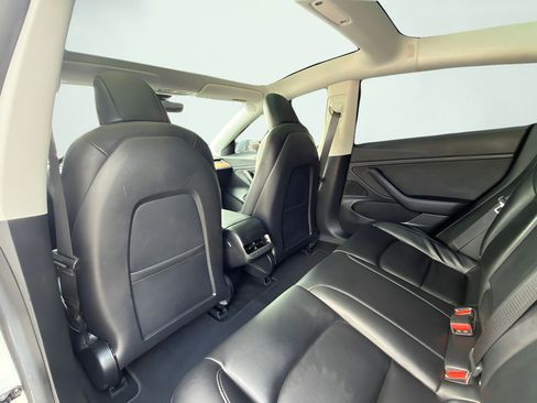 Used 2020 Tesla Model 3 Long Range AWD/4WD image 21