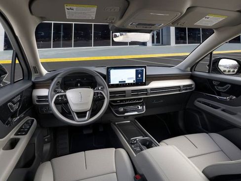 New 2026 Lincoln Corsair Reserve FWD image 10