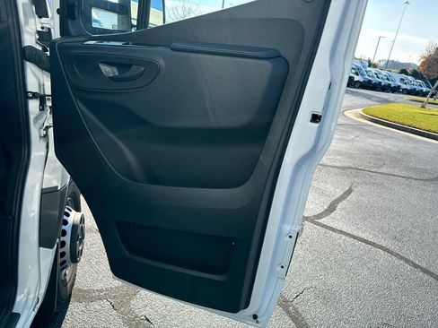 Used 2024 Mercedes-Benz Sprinter 3500 image 15