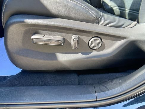 Used 2022 Honda CR-V EX-L image 13