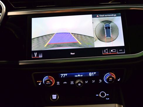 Certified 2025 Audi Q3 2.0T Premium Plus w/ Premium Plus Package image 30