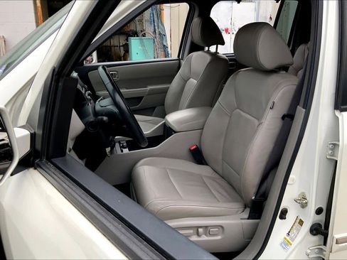 Used 2014 Honda Pilot Touring image 7