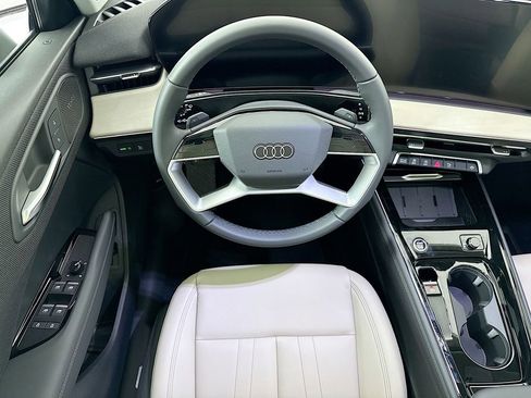 New 2026 Audi Q3 quattro 2.0T image 11