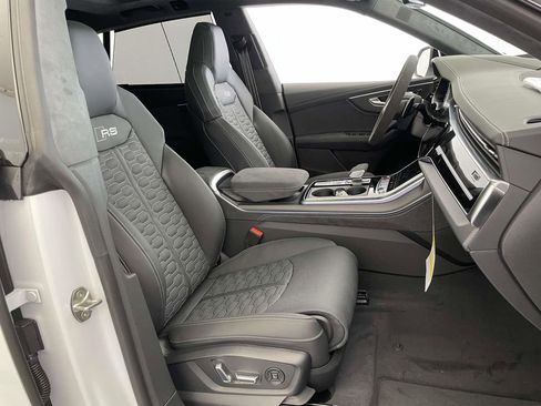 New 2026 Audi RS Q8 performance image 23