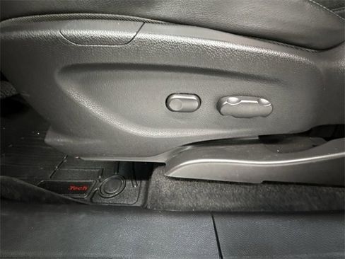 Used 2018 Buick Encore Preferred image 12