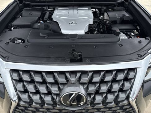 Certified 2023 Lexus GX 460 Premium w/ Premium Package AWD/4WD image 25