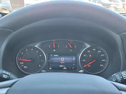 Used 2023 GMC Terrain SLE w/ Driver Convenience Package image 18