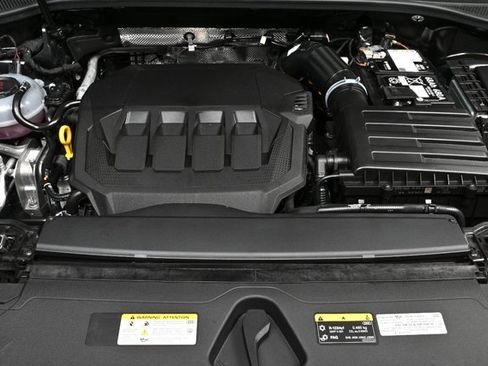 New 2025 Audi Q3 2.0T Premium image 33