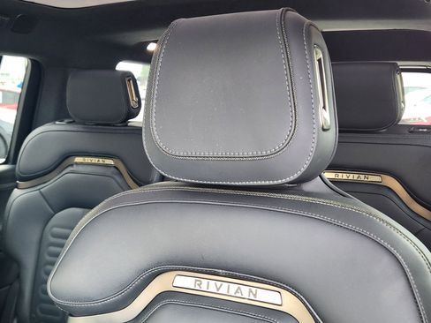 Used 2024 Rivian R1S Adventure image 32
