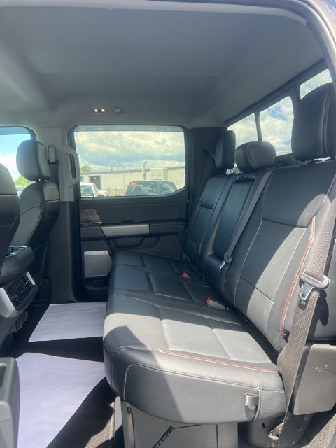 Used 2023 Ford F250 Lariat w/ Lariat Ultimate Package AWD/4WD image 15