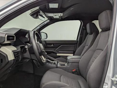 Used 2024 Toyota Tacoma TRD Off-Road image 14