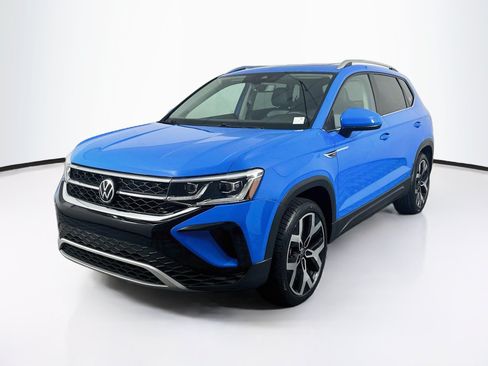 Used 2022 Volkswagen Taos SEL AWD/4WD image 3