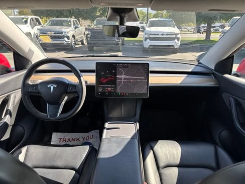 Used 2021 Tesla Model Y Long Range AWD/4WD image 13