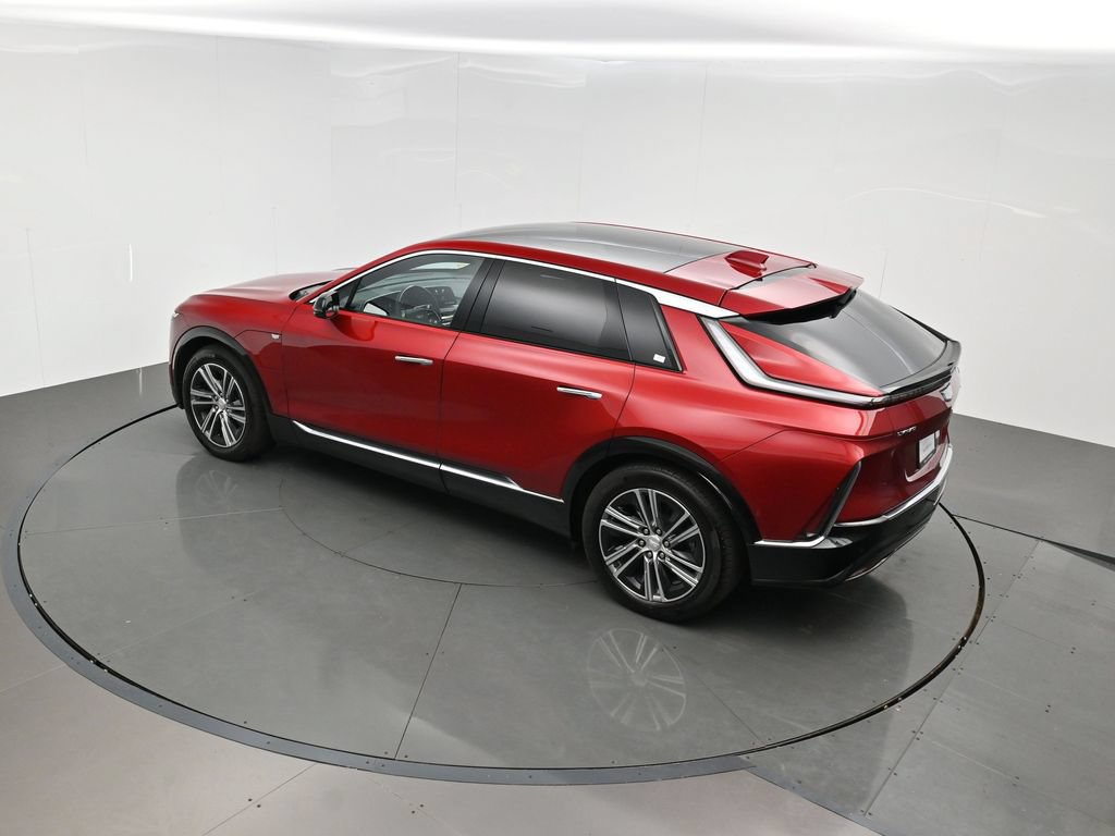 Used 2024 Cadillac Lyriq Luxury w/ LPO, Floor Liner Package AWD/4WD image 36