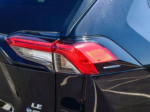 Certified 2025 Toyota RAV4 LE image 8