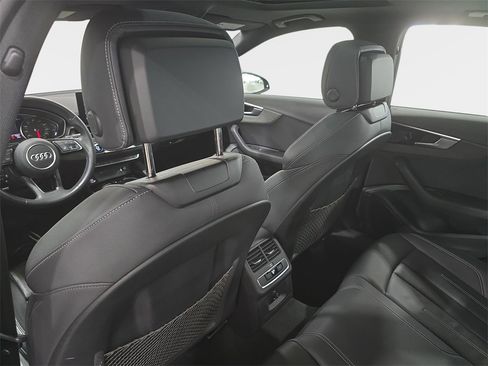 Used 2023 Audi A4 2.0T Premium w/ Convenience Package image 13