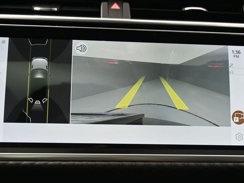 Used 2023 Land Rover Range Rover Velar R-Dynamic S image 18