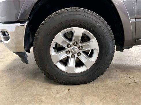 Used 2020 RAM 1500 Laramie w/ Off Road Group AWD/4WD image 12