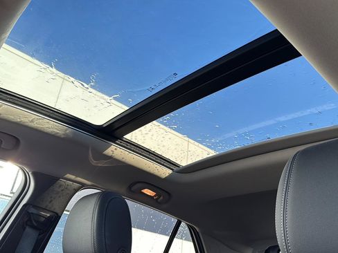 Certified 2023 Buick Encore GX Essence w/ Experience Buick Package image 8